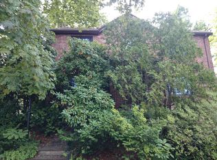 28 Algonquin Rd, Newton, MA 02467