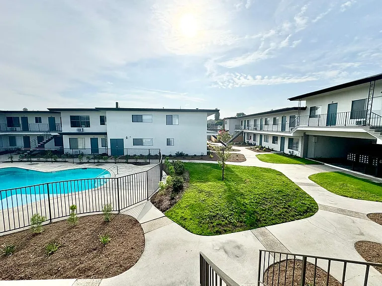 11075 Westminster Ave — Photo 54