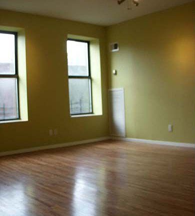 4th image of 581 Academy St APT 1C