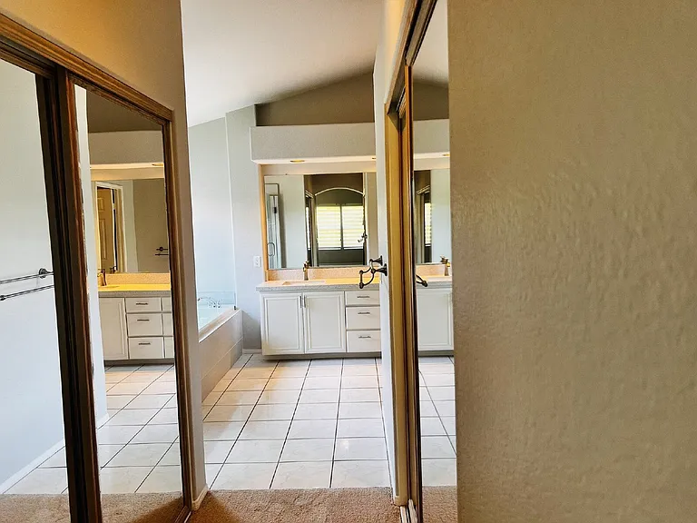 4984 Riding Ridge Rd — Photo 29