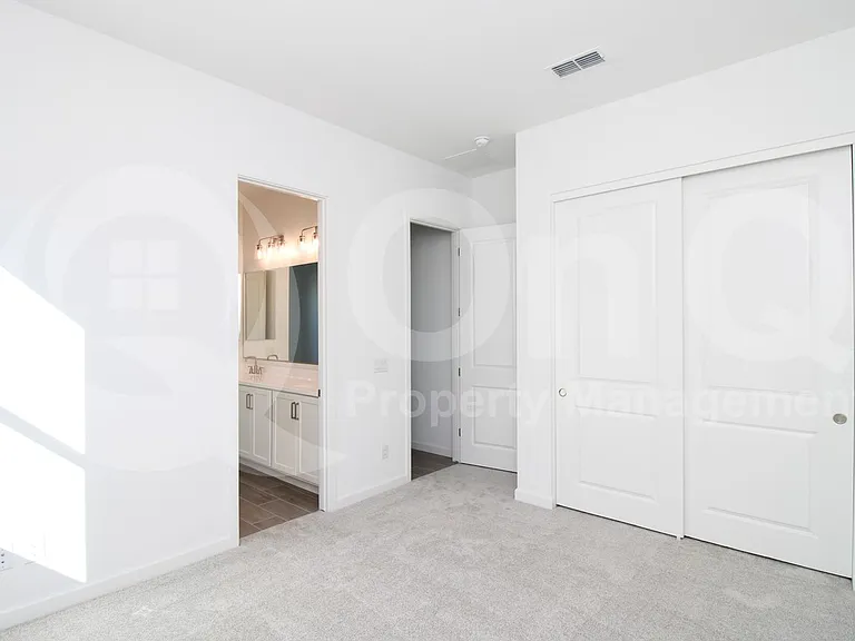 22677 E Lords Way — Photo 10