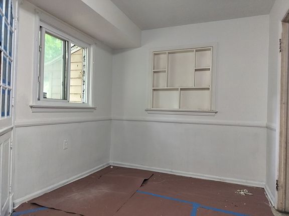 3rd image of 2750 Golfside Ln