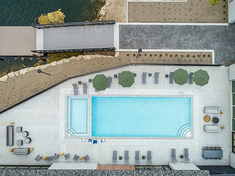 The Clara Apartments — Photo 9