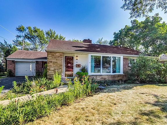2nd image of 214 Community Dr