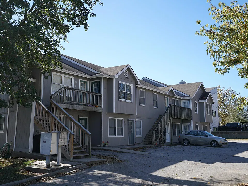 541 Michigan St #7