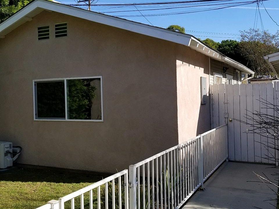 1st image of 1224 Portola Ave