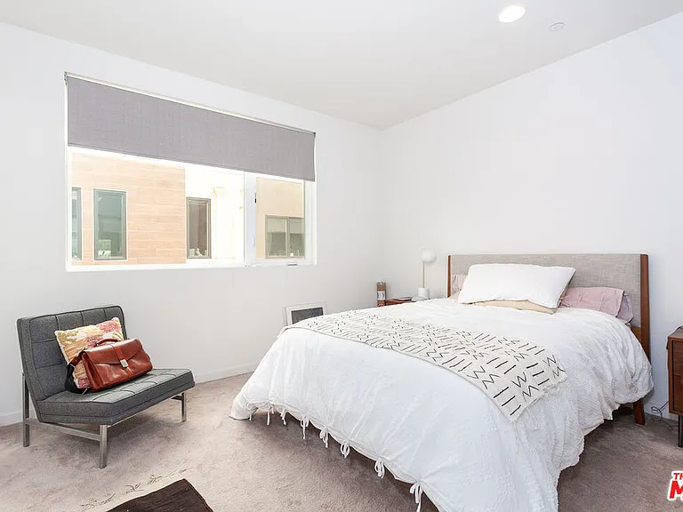 2924 Rowena Ave #1 — Photo 10