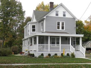 46 Hillside Ave, Chatham, NJ