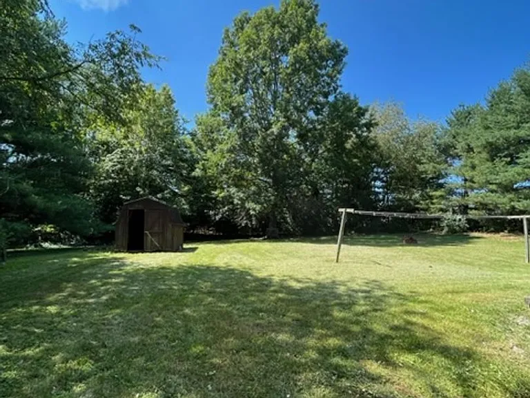 314 Walters Ln — Photo 17