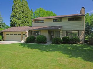 1416 Clover Ct, Midland, MI 48640