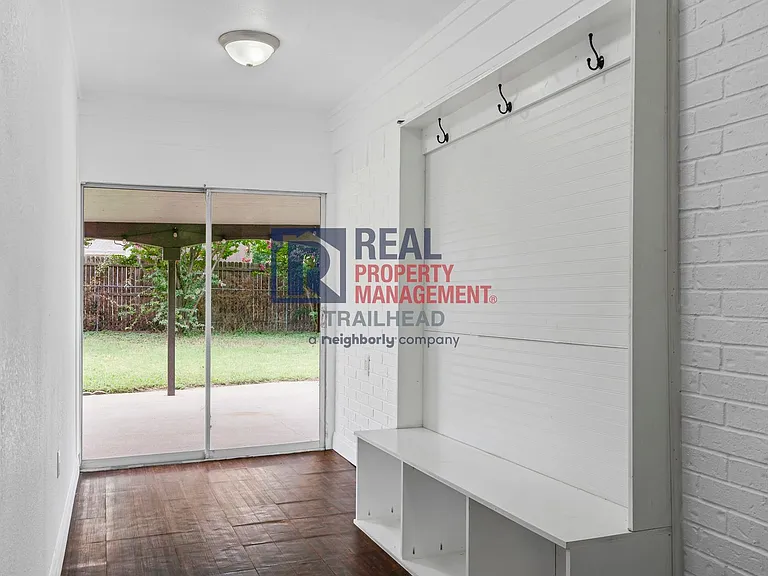 6264 Jennie Dr — Photo 18
