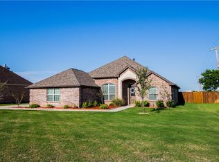 320 Montana Ct, Rhome, TX 76078