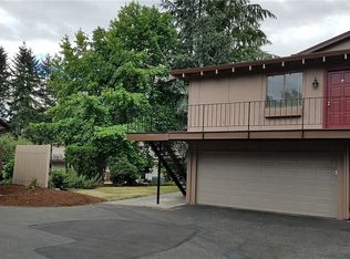 2802 Garden Ct APT D, Steilacoom, WA 98388