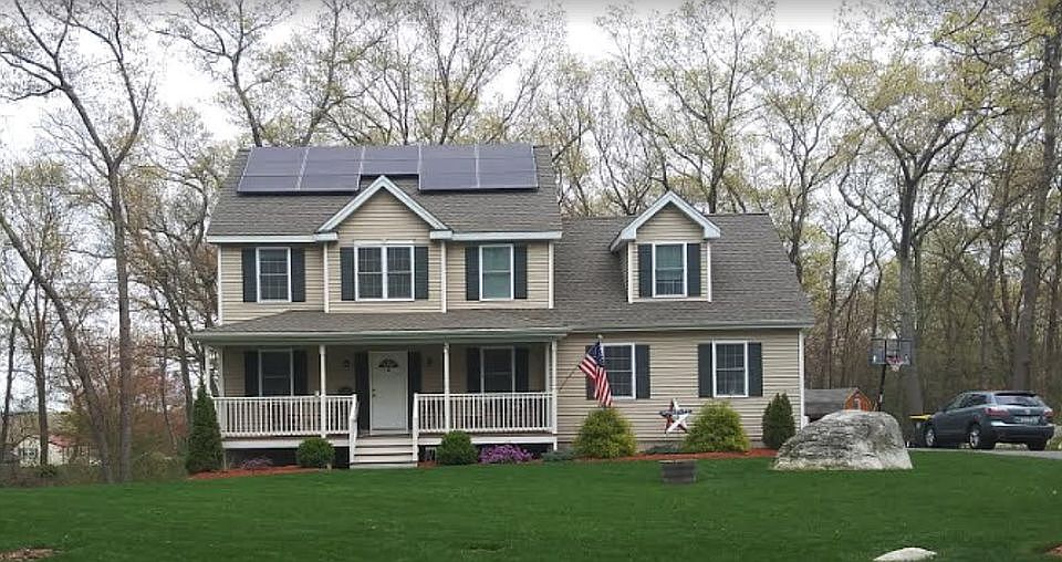 2nd image of 103 Farm St