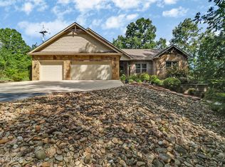 385 Westchester Dr, Fairfield Glade, TN 38558