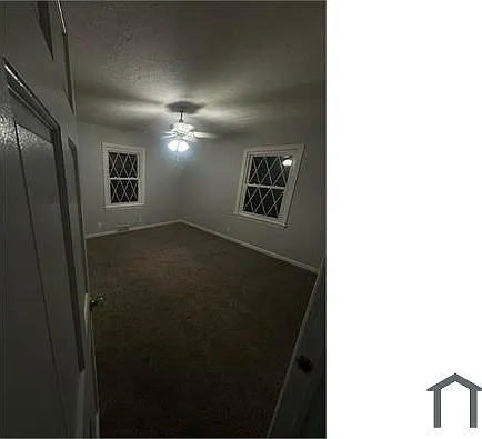 3829 Delphos Ave — Photo 7