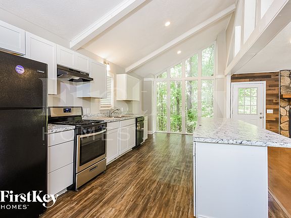 5th image of 756 Cedar Creek Way