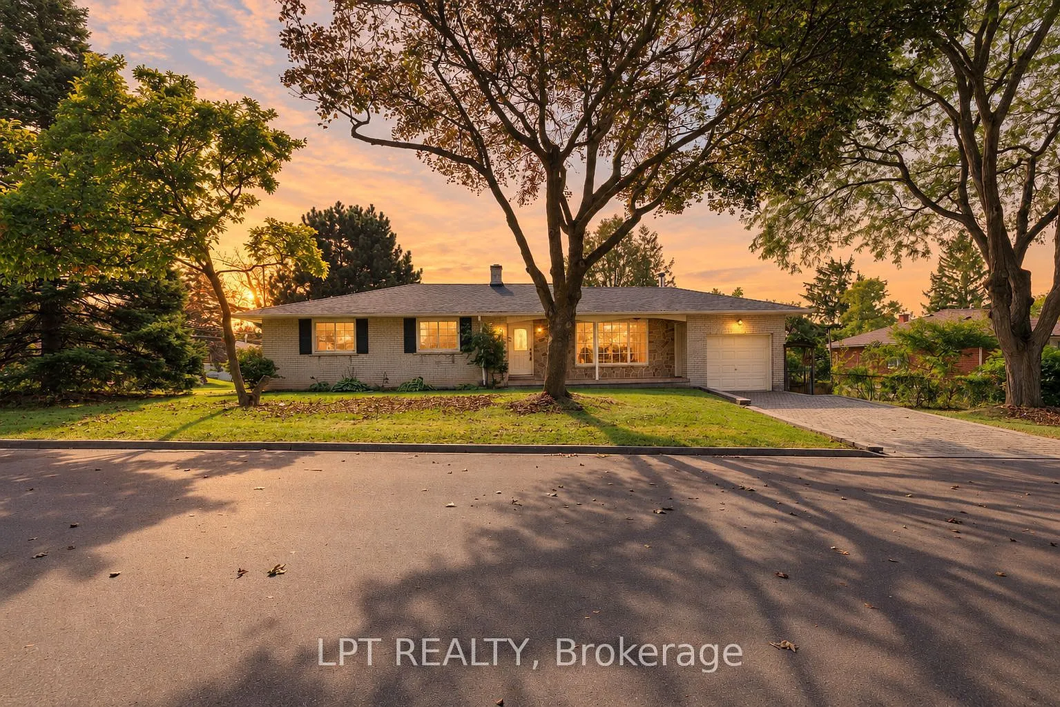 4 bed, $3,995 — Photo 2