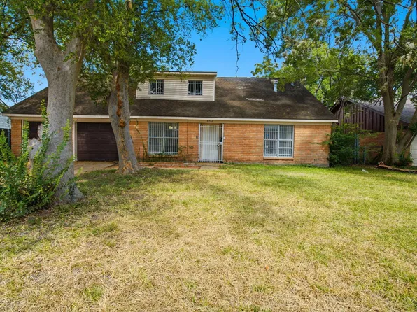 8706 Jason St, Houston, TX 77074