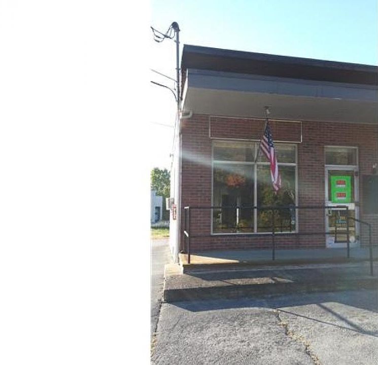 2nd image of 210 S Broad St