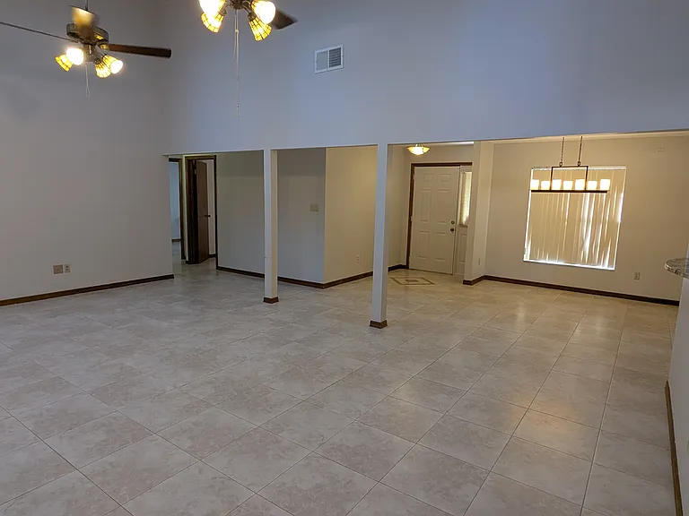 413 S Buckskin Way — Photo 4