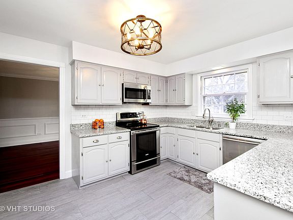 5th image of 2623 N Brighton Pl