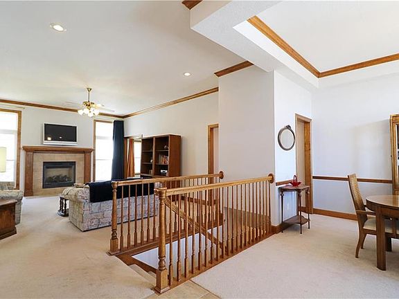 4th image of 1808 S Ann Ct