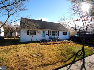 431 Holmes Dr, Burlington, NJ 08016