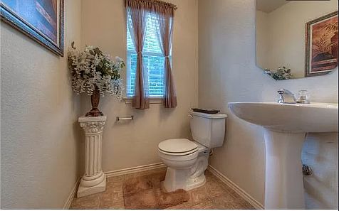 3rd image of 18424 Great Falls Dr