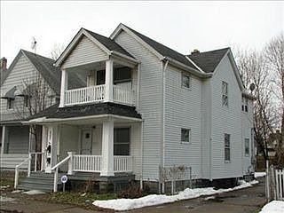 5th image of 1916 W 75th St