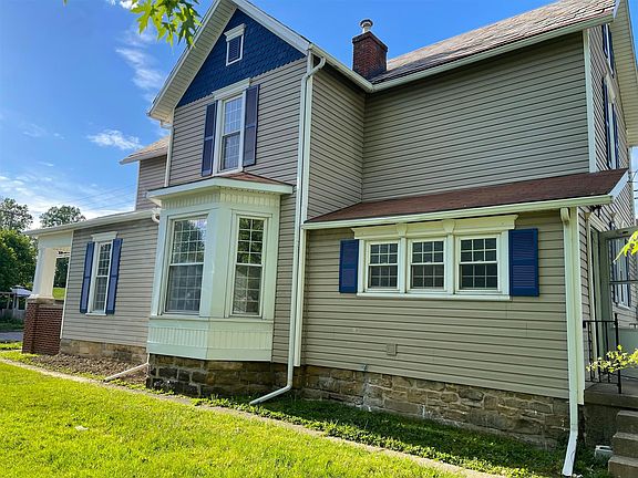 3rd image of 244 Woods Ave