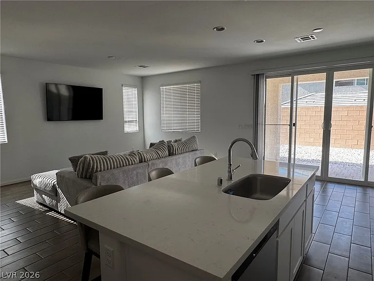 949 Ferodale Ave — Photo 15