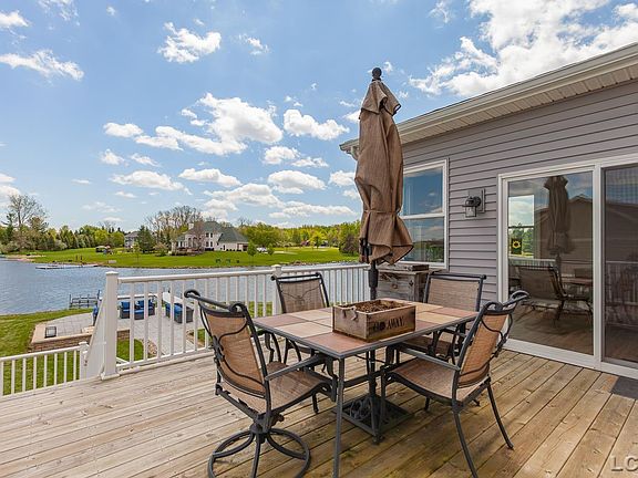 4th image of 8719 Castlebar Ln