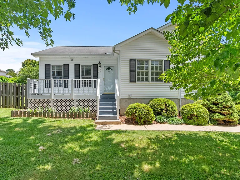 29 Mill Stone Dr — Photo 1