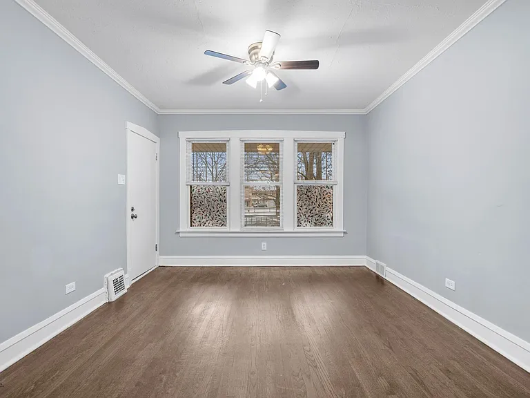 5620 N Marmora Ave #1 — Photo 5