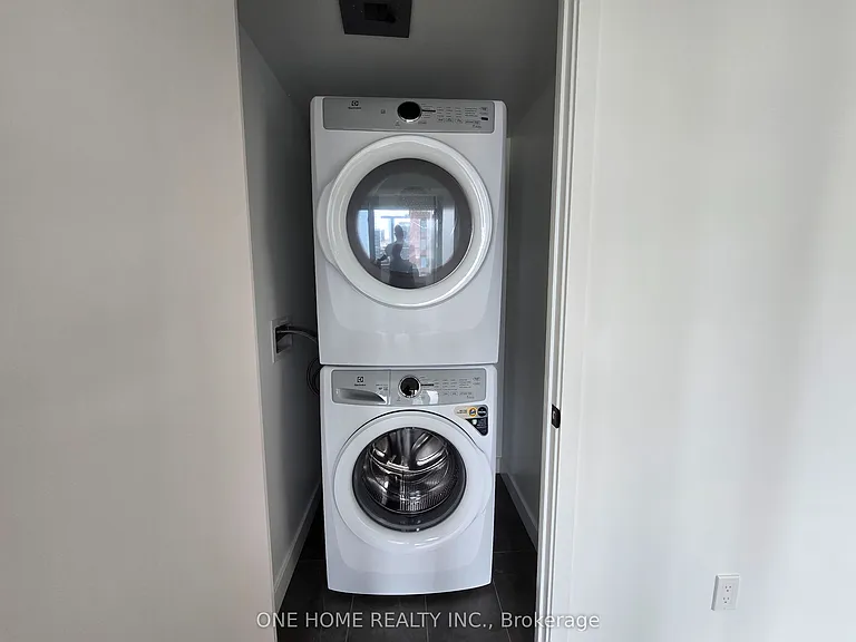 609 Sherbourne St #3403 — Photo 15
