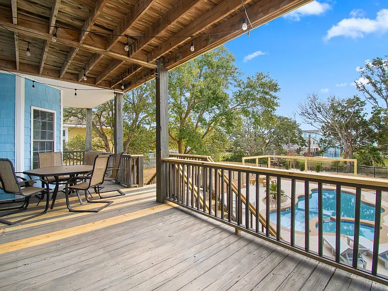2219 E Pelican Dr — Photo 43