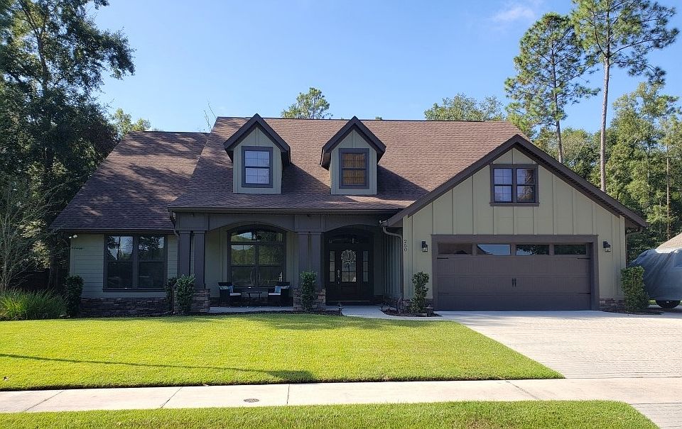 1st image of 250 SW Silver Palm Dr