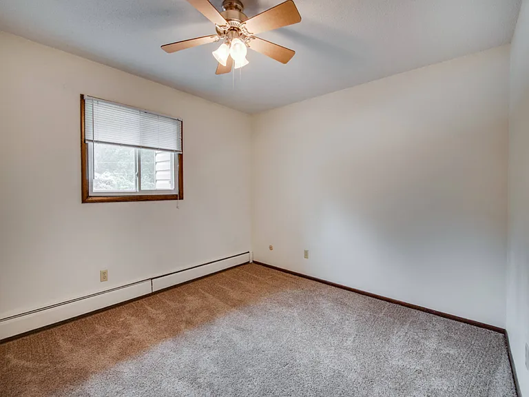 Pinehurst Apartments — Photo 19