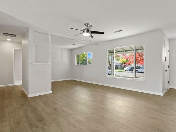 4th image of 7322 Coral Ln