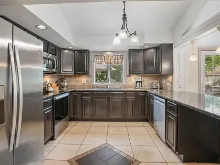 5017 Main St — Photo 1