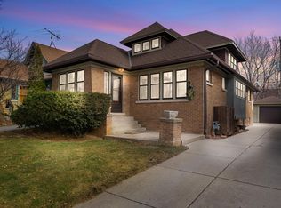 2352 N 61st St, Wauwatosa, WI 53213