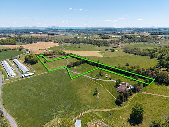 2nd image of Paradise Ln