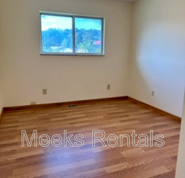 58 Maple Ln — Photo 9