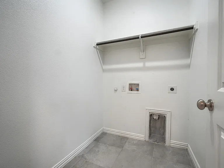 237 Teakwood Dr — Photo 9