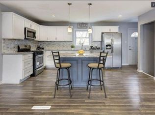 101 Chews Landing Rd, Clementon, NJ 08021