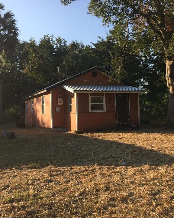 1st image of 606 N 18th St