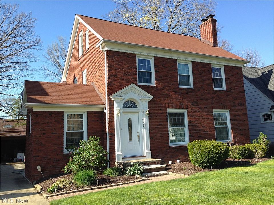 1st image of 238 Stanford Dr