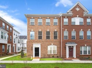 75 Jockey Dr, La Plata, MD 20646