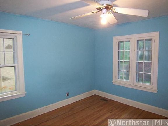 3rd image of 3539 James Ave N